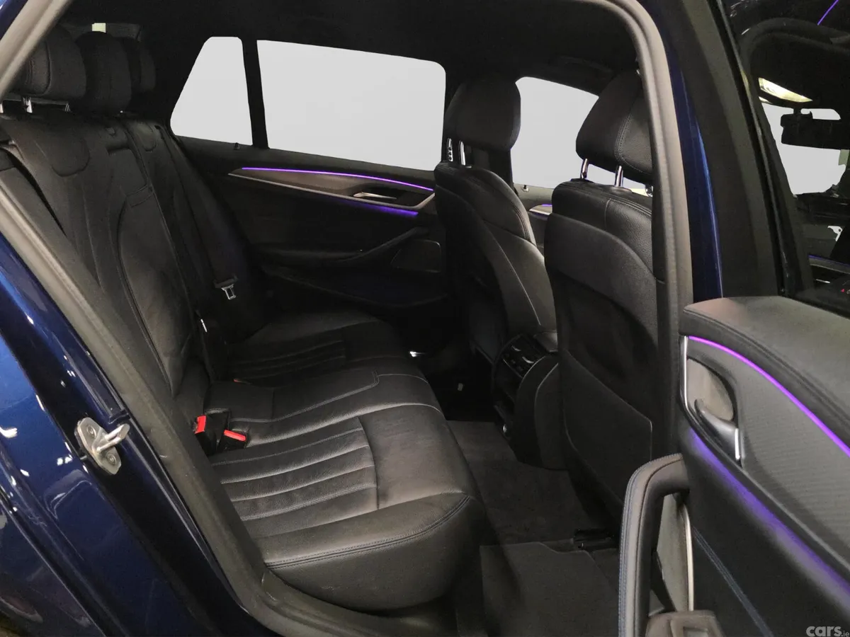 BMW 5-Series Estate, Diesel, 2019, Blue