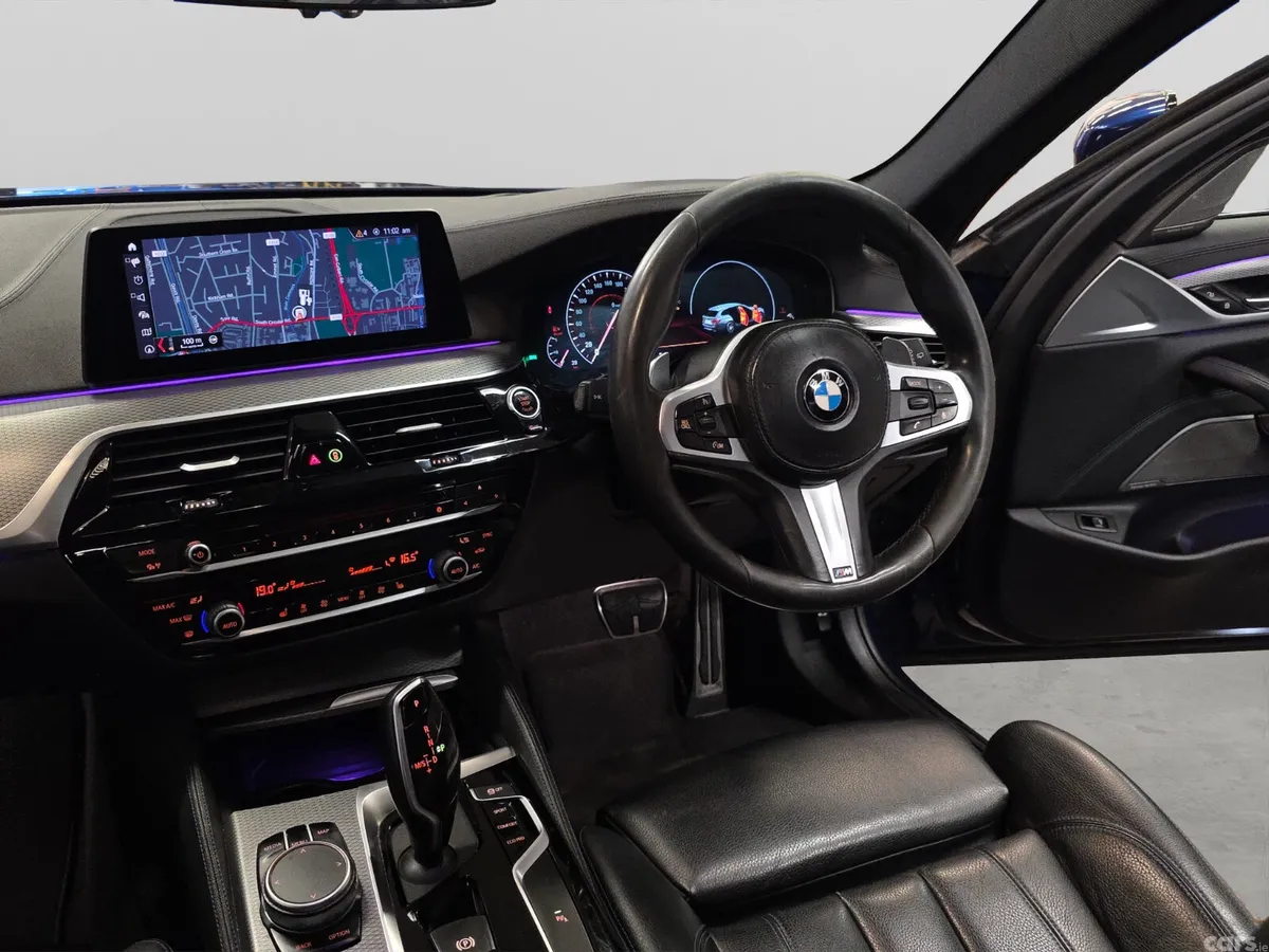 BMW 5-Series Estate, Diesel, 2019, Blue
