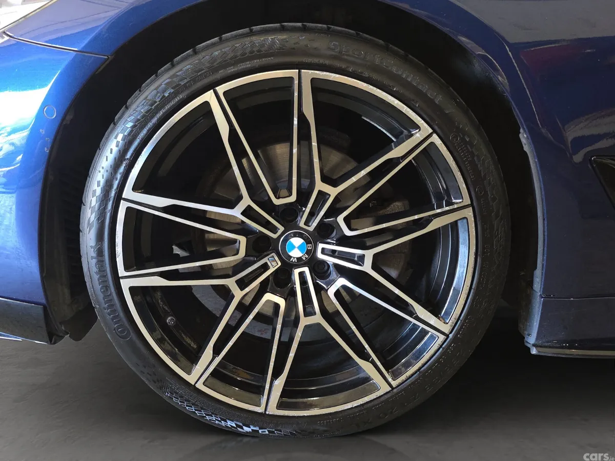 BMW 5-Series Estate, Diesel, 2019, Blue