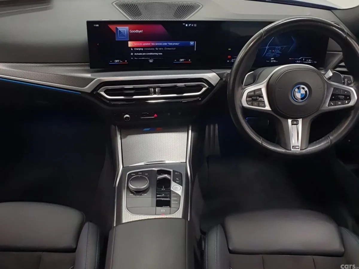 BMW 3-Series Estate, Petrol Plug-in Hybrid, 2023, Blue