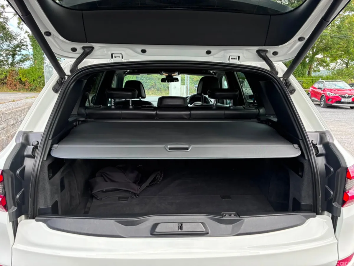 BMW X5 SUV, Petrol Plug-in Hybrid, 2023, White
