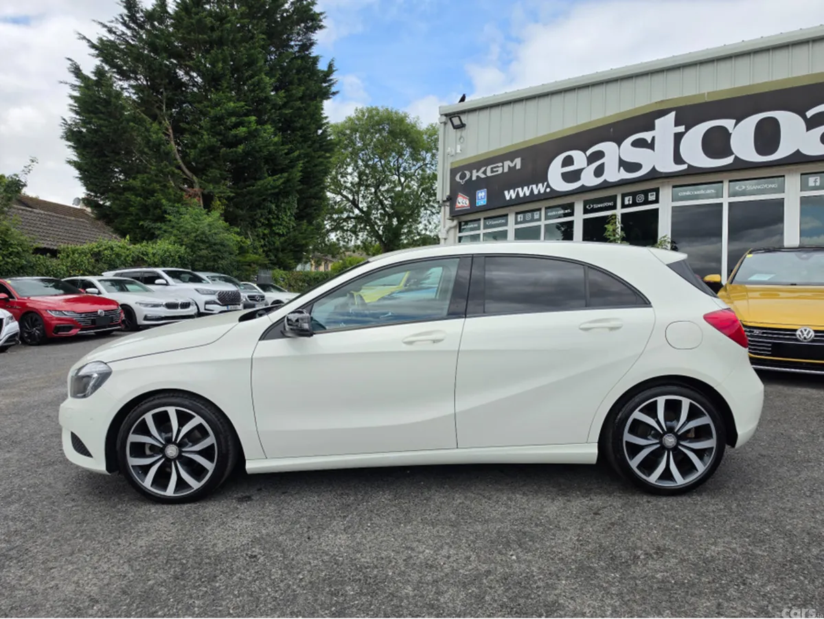 Mercedes-Benz A-Class Hatchback, Petrol, 2014, White