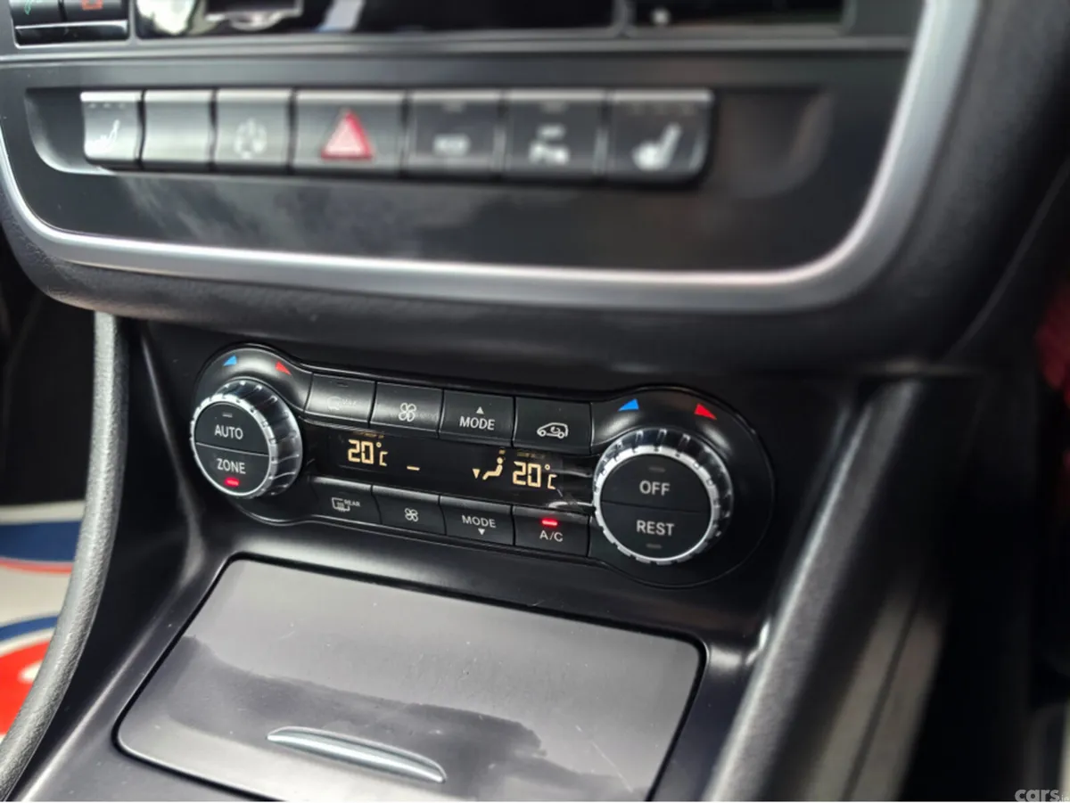 Mercedes-Benz A-Class Hatchback, Petrol, 2014, White