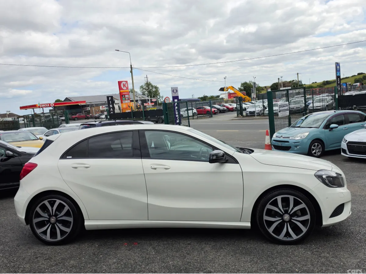 Mercedes-Benz A-Class Hatchback, Petrol, 2014, White