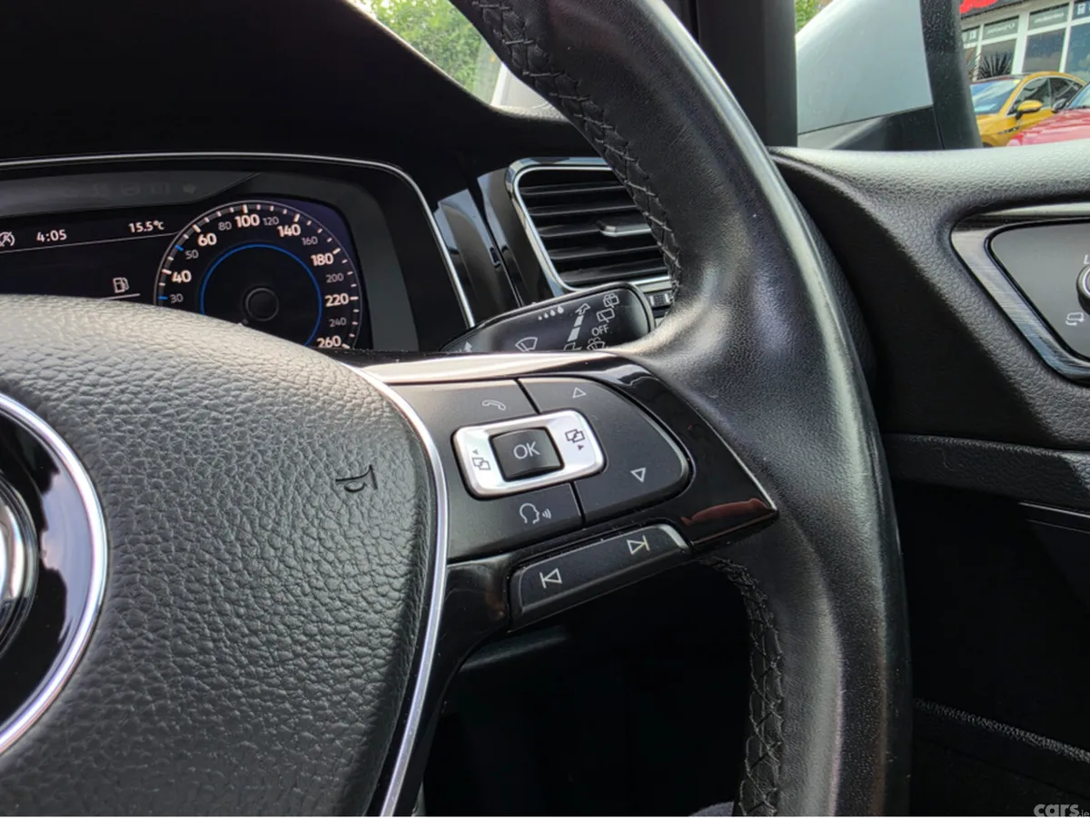 Volkswagen Golf Hatchback, Petrol, 2018, White