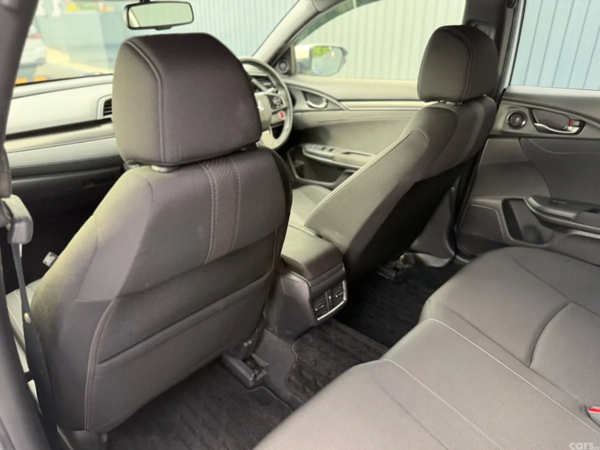 Honda Civic Hatchback, Petrol, 2019, White