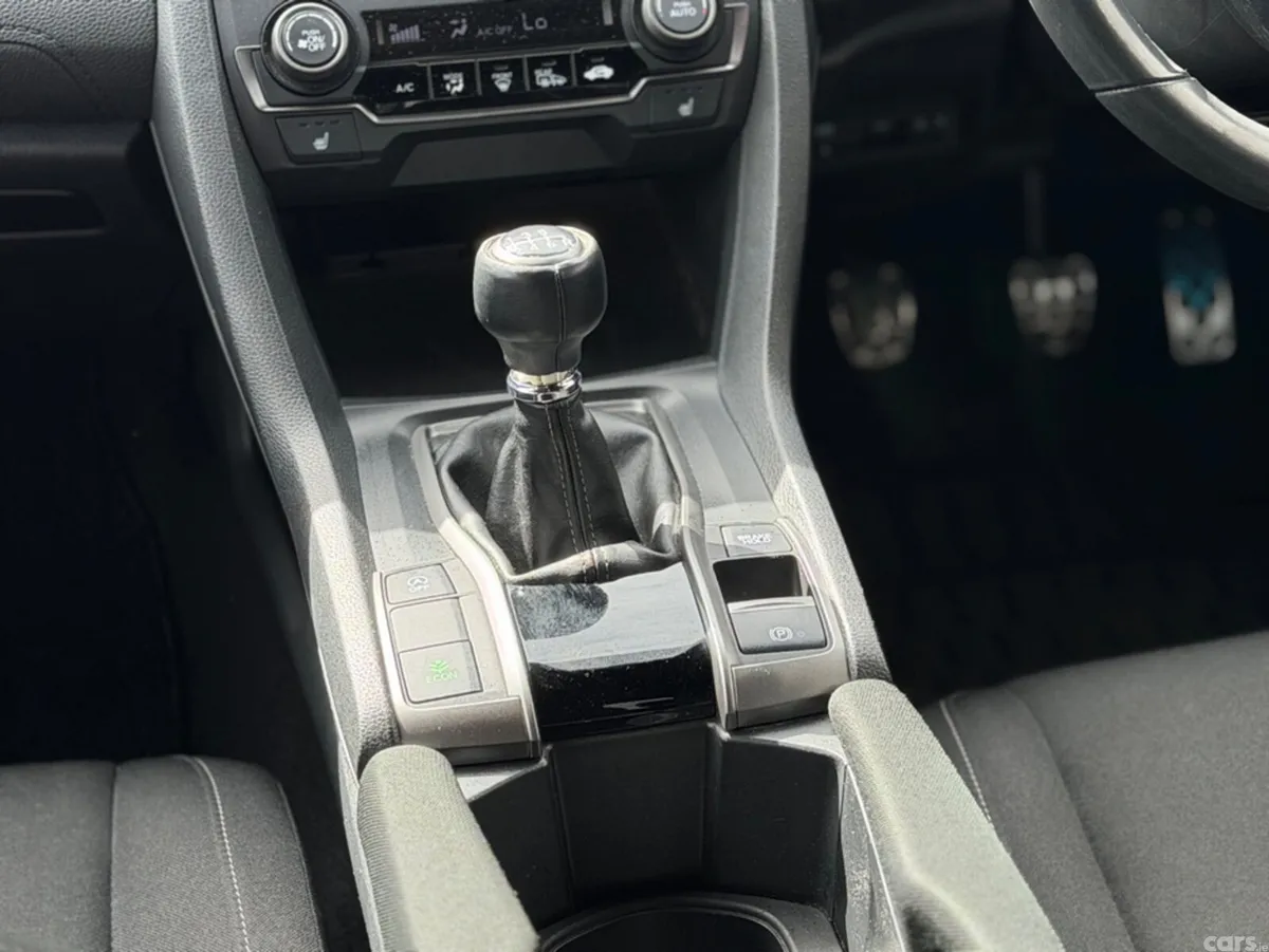 Honda Civic Hatchback, Petrol, 2019, White