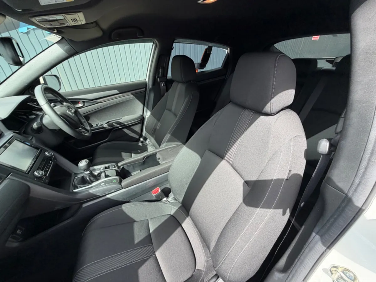 Honda Civic Hatchback, Petrol, 2019, White