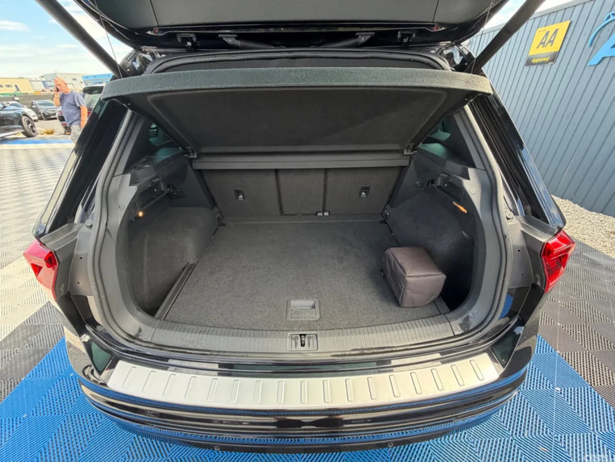 Volkswagen Tiguan SUV, Diesel, 2018, Black