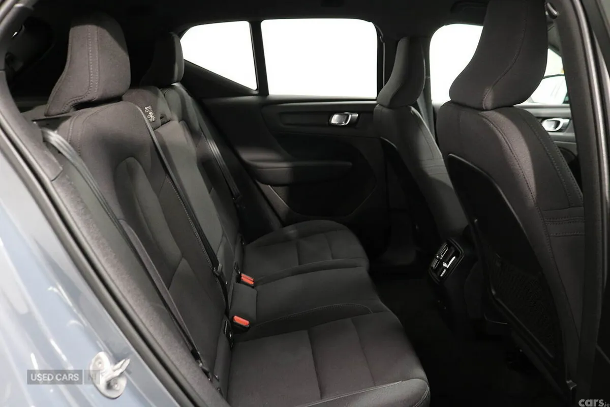 Volvo XC40 SUV, Electric, 2023, Grey