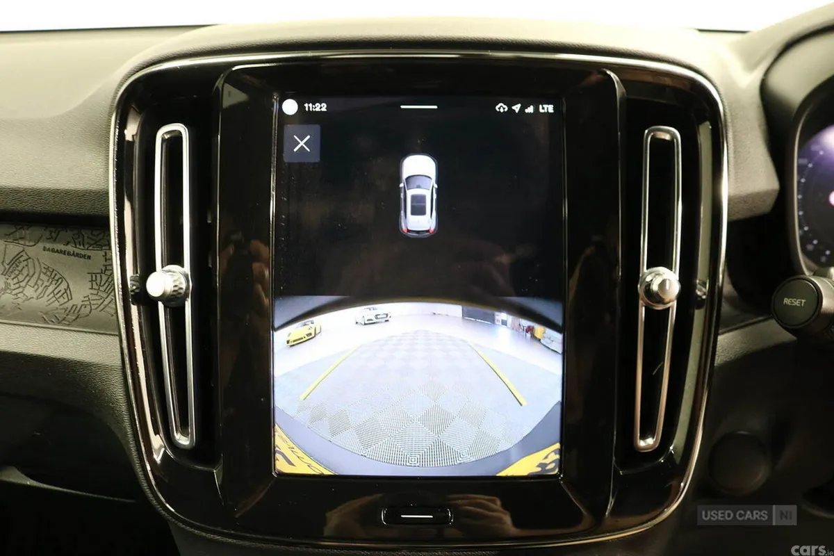 Volvo XC40 SUV, Electric, 2023, Grey