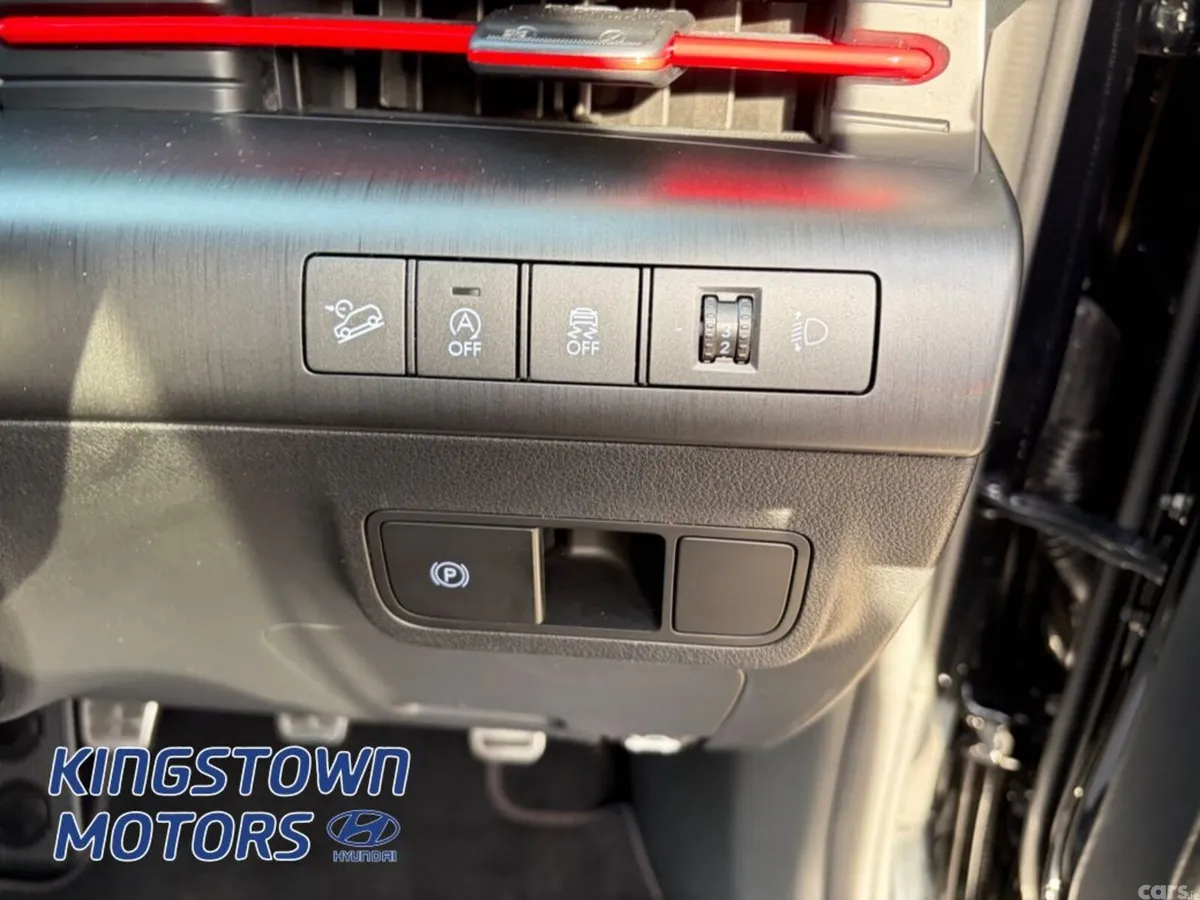 Hyundai KONA MPV, Petrol, 2023, Black