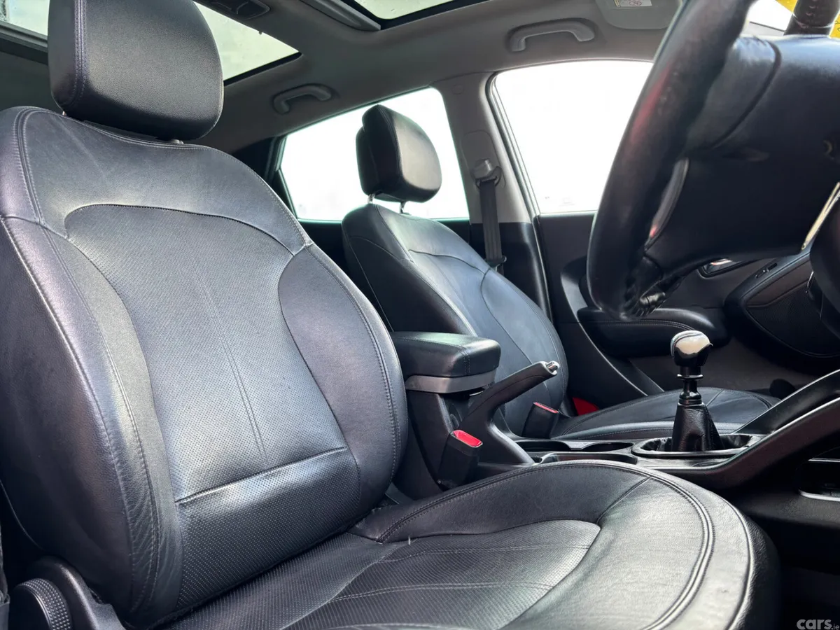 Hyundai ix35 SUV, Diesel, 2011, Silver