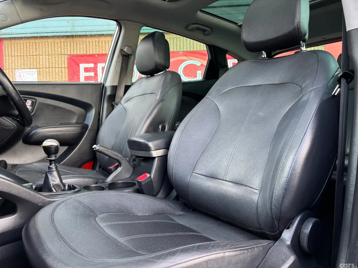 Hyundai ix35 SUV, Diesel, 2011, Silver