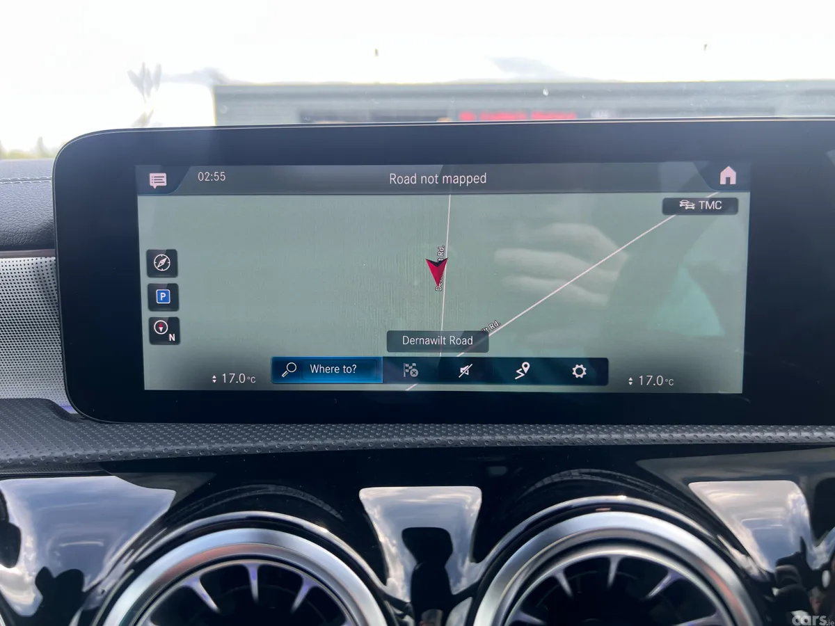 Mercedes-Benz 200 Hatchback, Diesel, 2021, Red