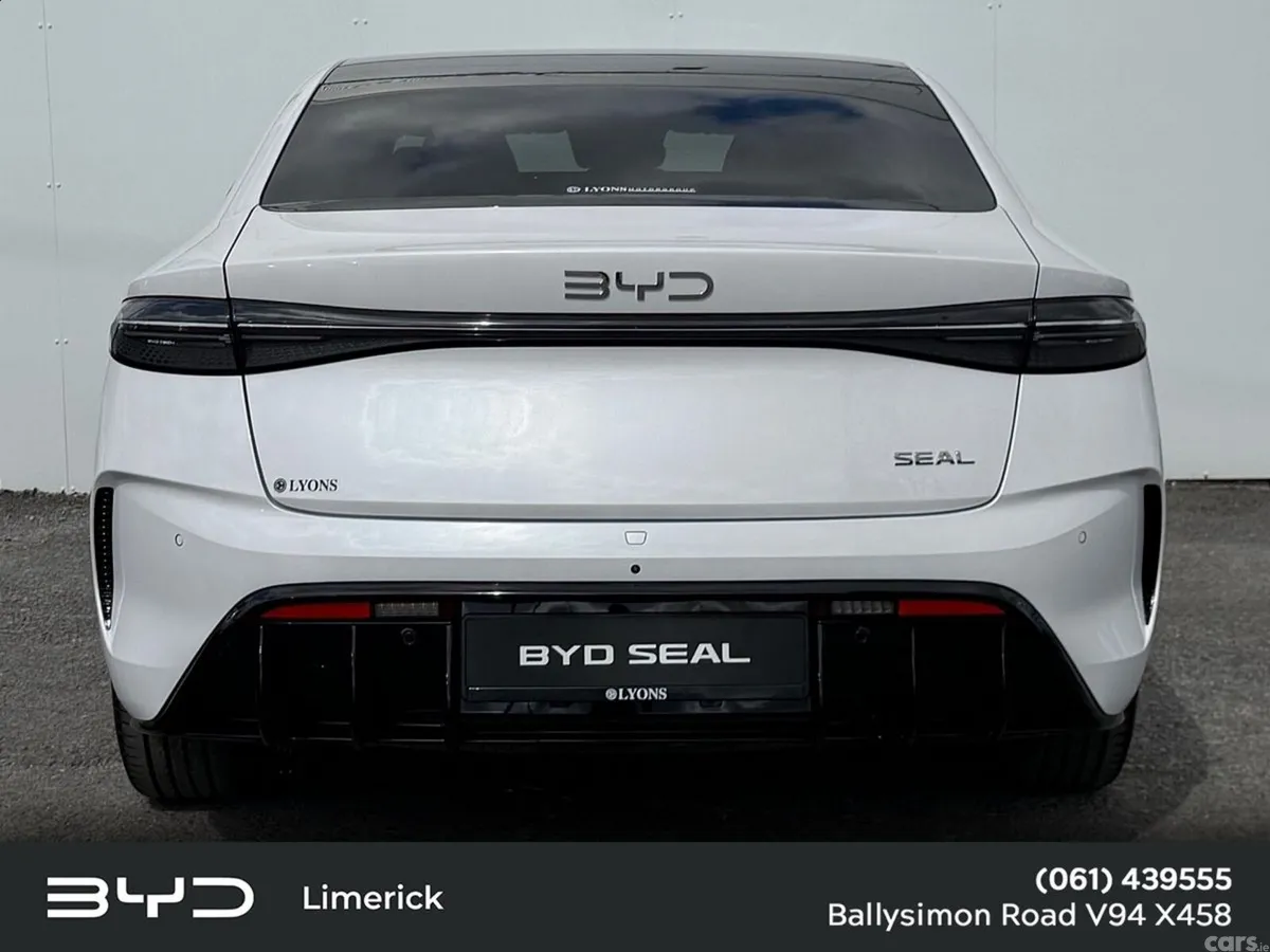BYD SEAL Saloon, Electric, 2026, White