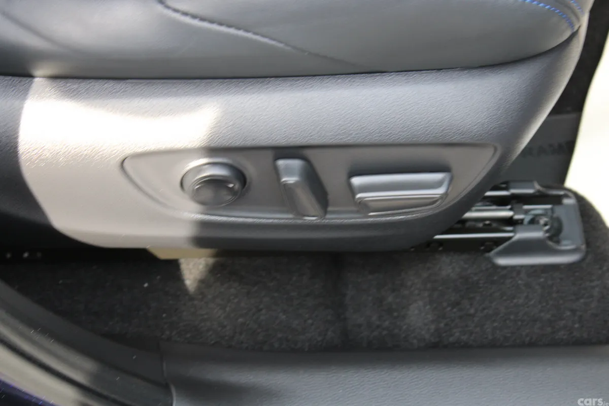 Toyota RAV4 SUV, Petrol Hybrid, 2024, Blue