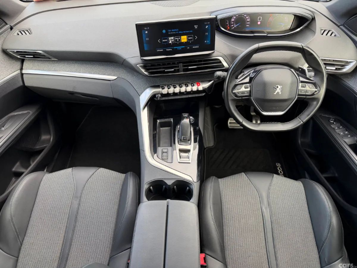 Peugeot 3008 MPV, Diesel, 2023, Black