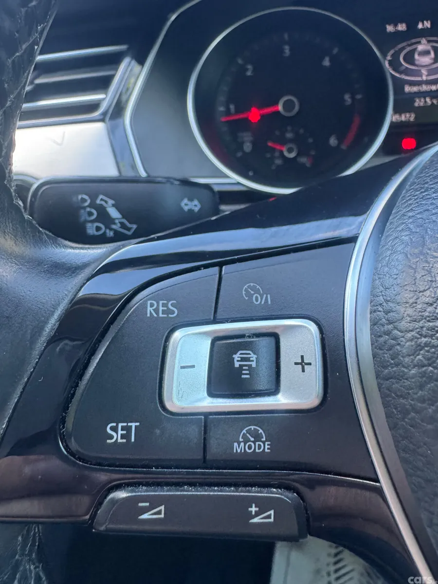 Volkswagen Passat Saloon, Diesel, 2015, Silver