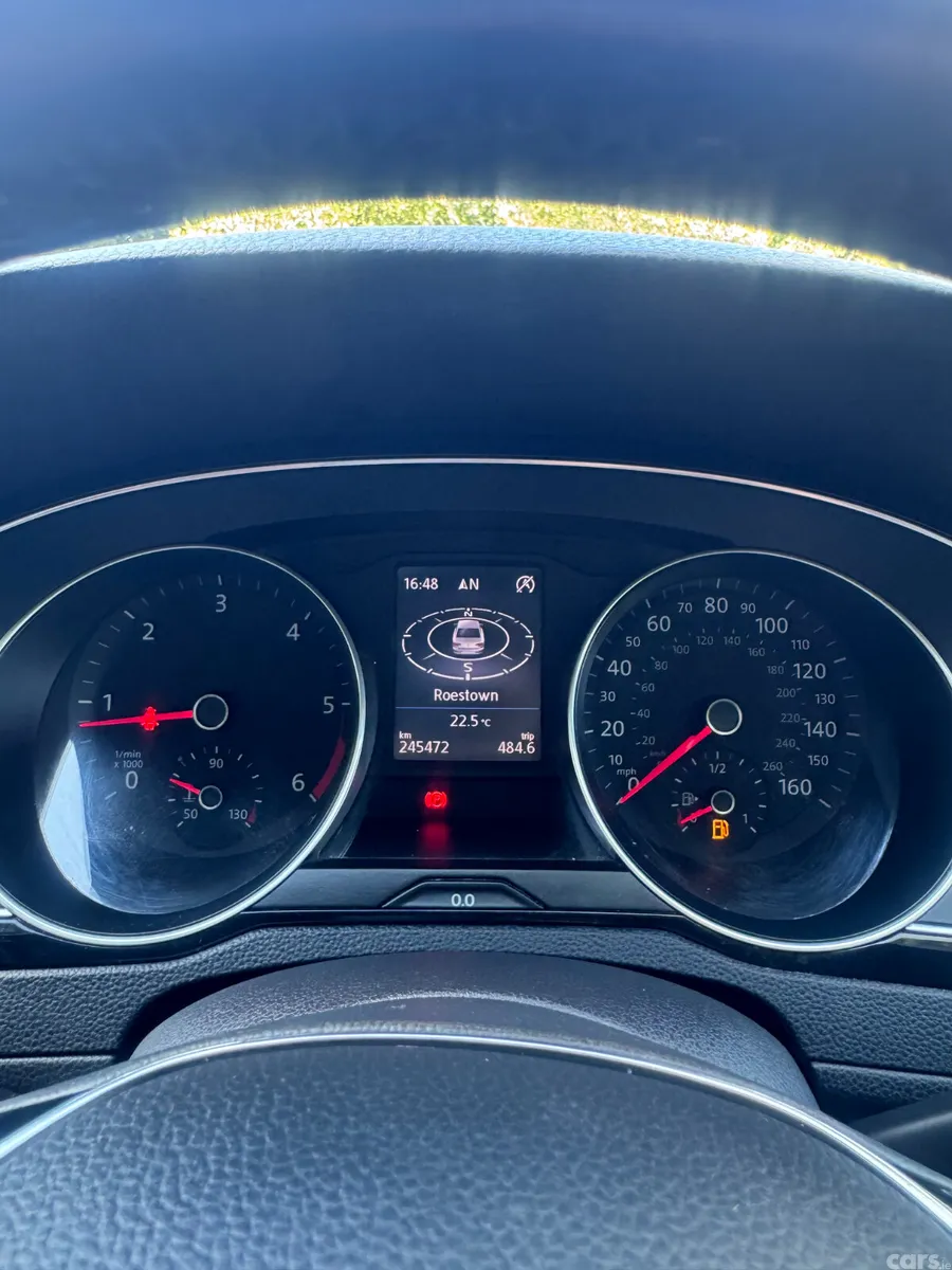 Volkswagen Passat Saloon, Diesel, 2015, Silver