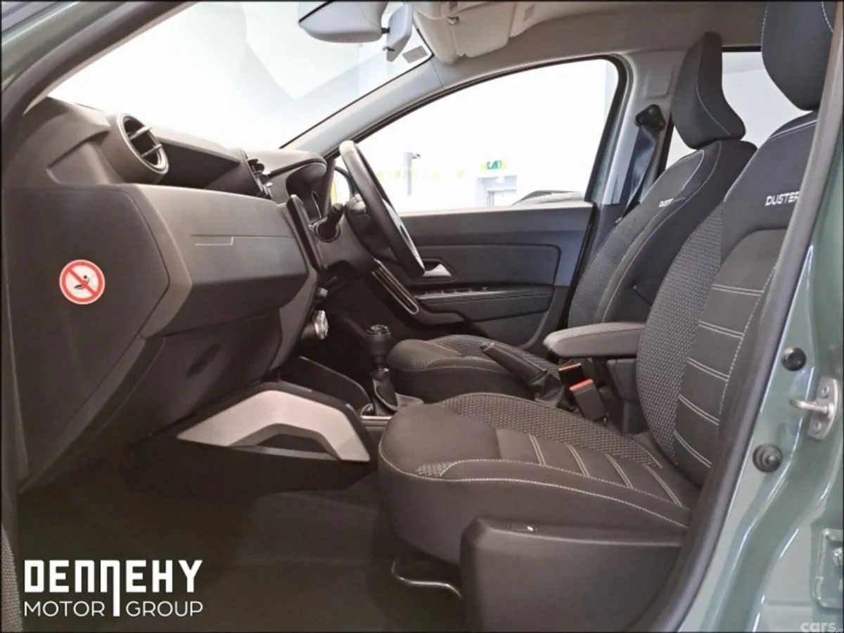 Dacia Duster SUV, Petrol, 2023, Grey