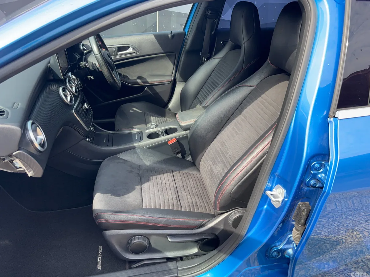 Mercedes-Benz A-Class Hatchback, Petrol, 2015, Blue