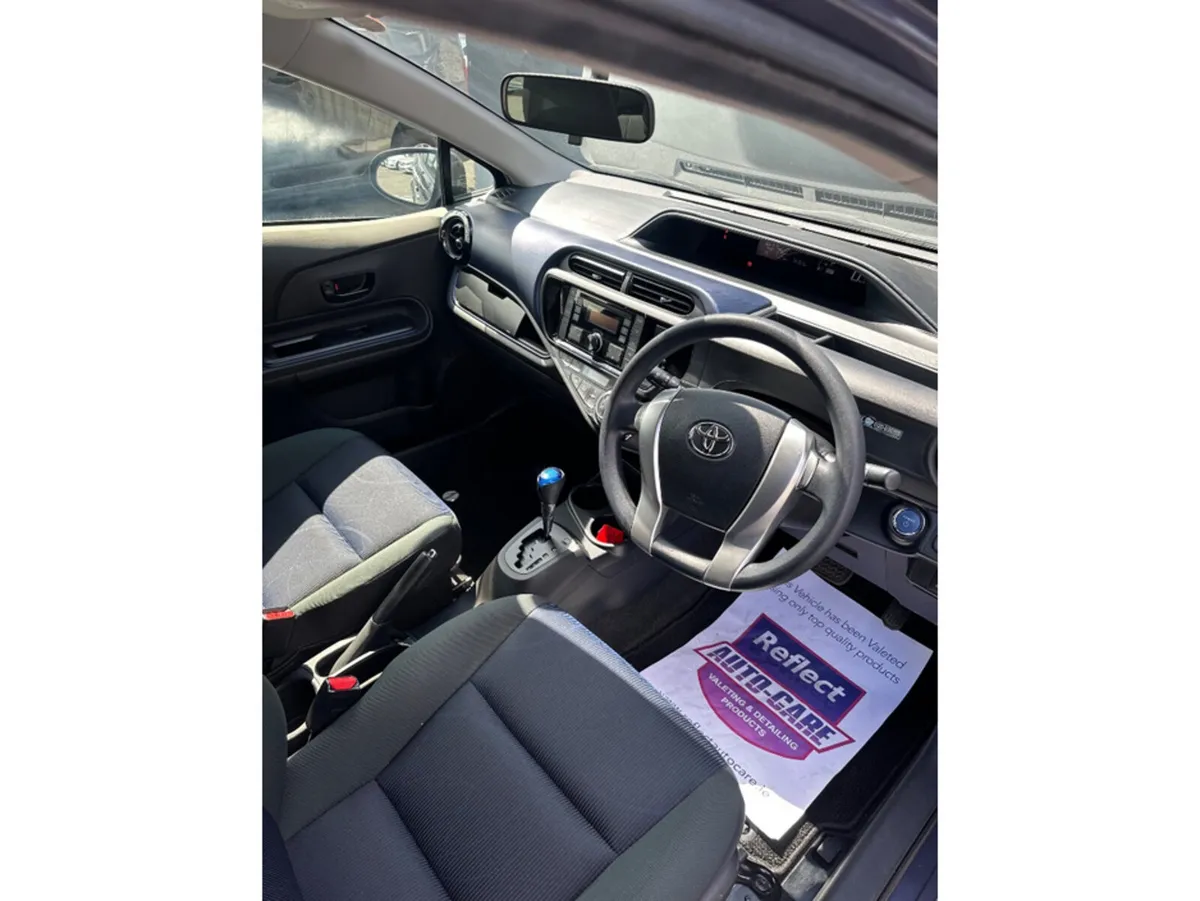 Toyota Aqua Hatchback, Petrol Hybrid, 2015, Purple