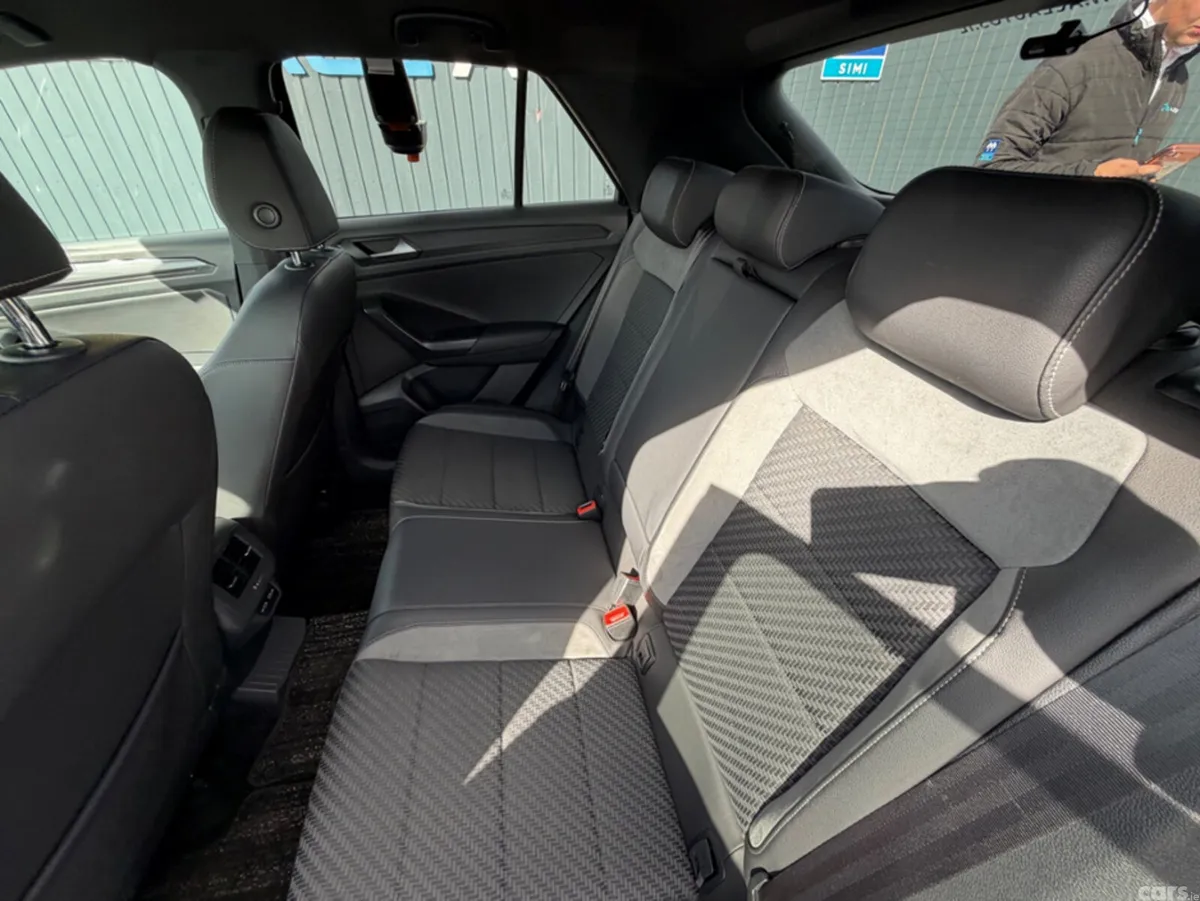 Volkswagen T-Roc SUV, Diesel, 2021, Black