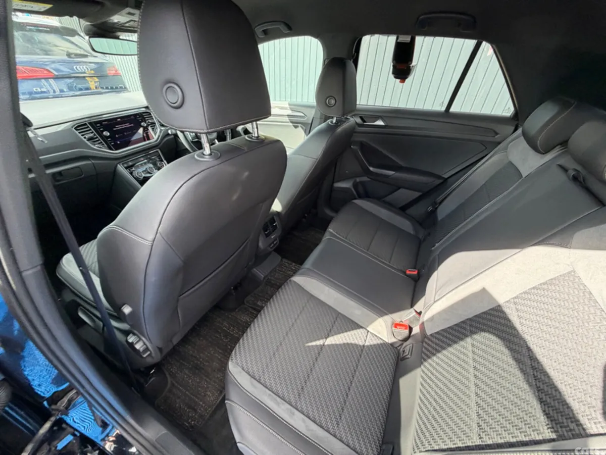Volkswagen T-Roc SUV, Diesel, 2021, Black