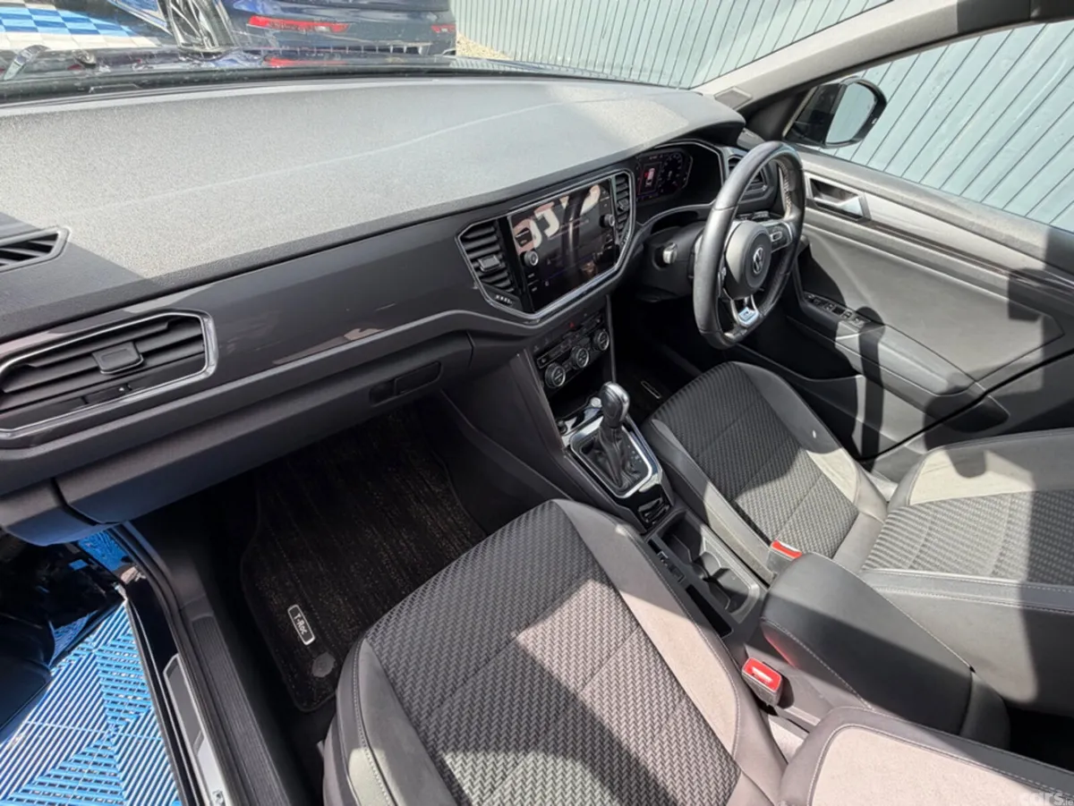 Volkswagen T-Roc SUV, Diesel, 2021, Black