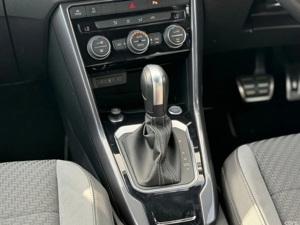 Volkswagen T-Roc SUV, Diesel, 2021, Blue