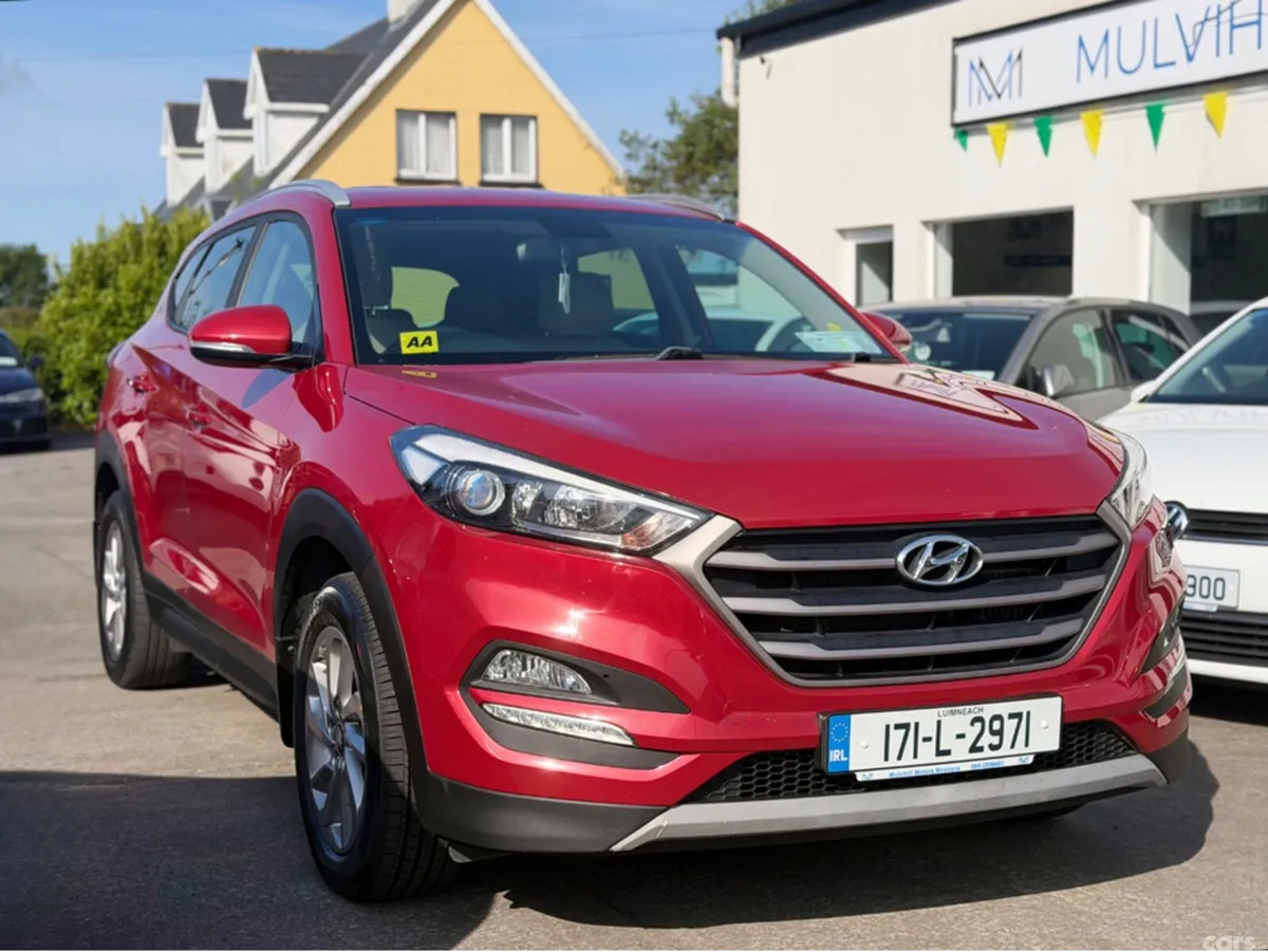 Hyundai Tucson MPV, Diesel, 2017, Red
