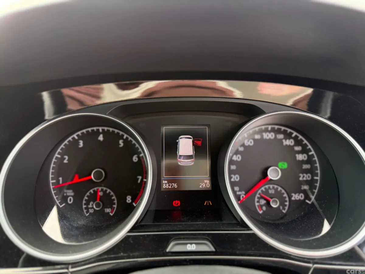 Volkswagen Touran MPV, Petrol, 2019, White