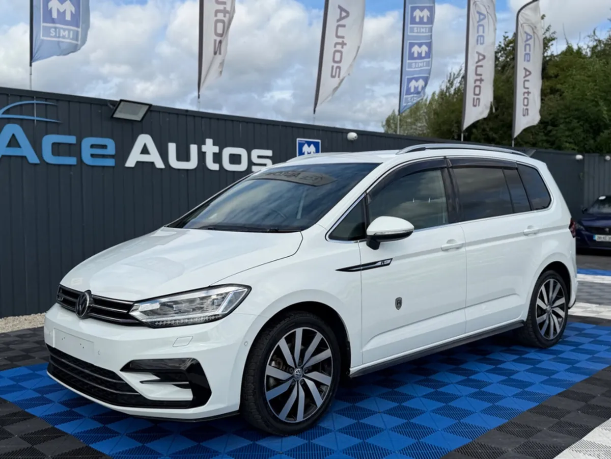 Volkswagen Touran MPV, Petrol, 2019, White
