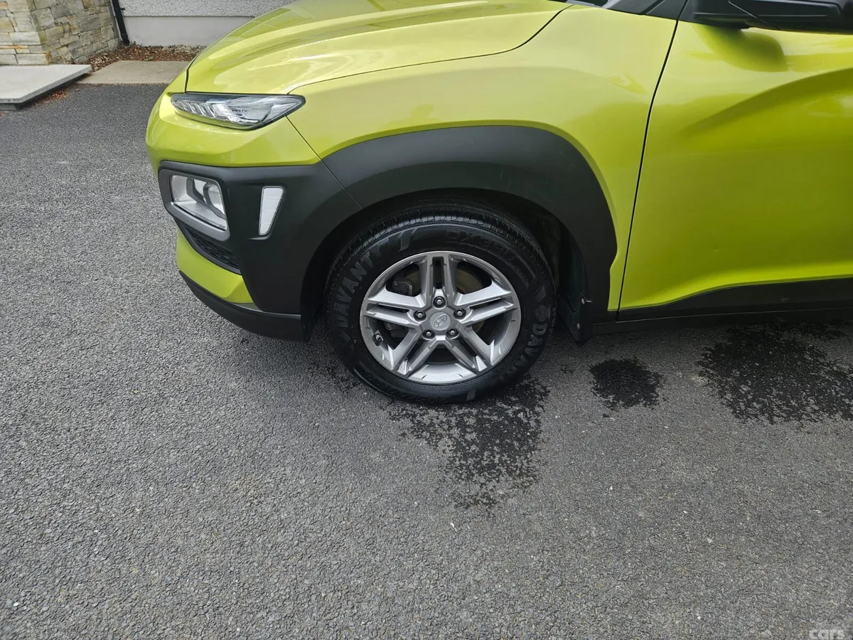 Hyundai KONA MPV, Petrol, 2018, Green