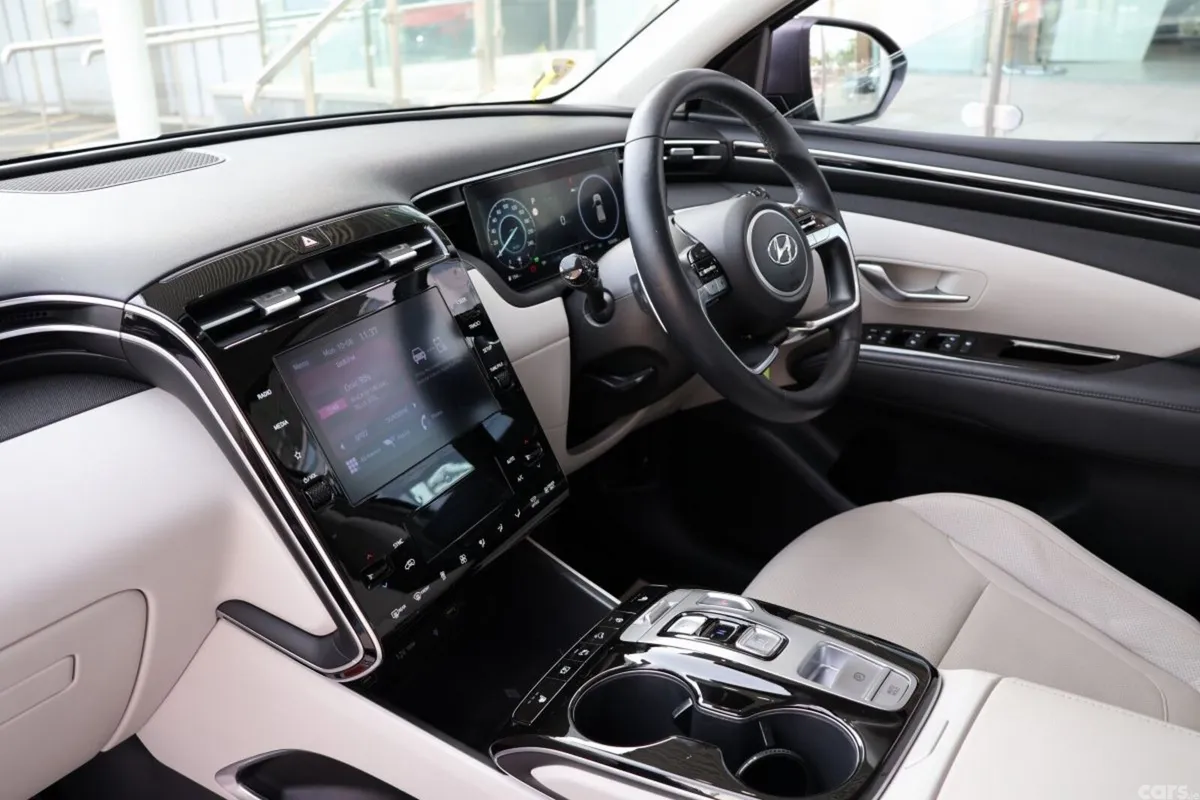 Hyundai Tucson SUV, Petrol Hybrid, 2021, Black