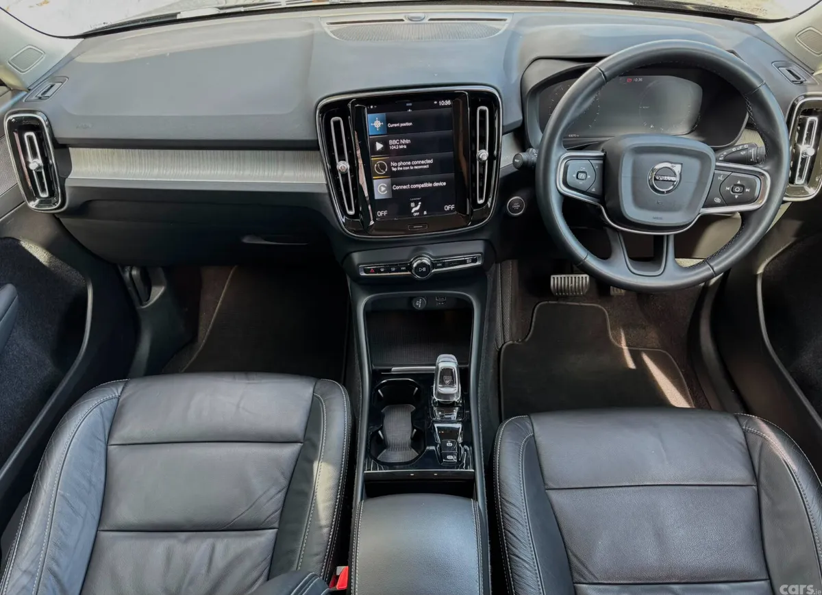 Volvo XC40 SUV, Petrol Hybrid, 2022, Black