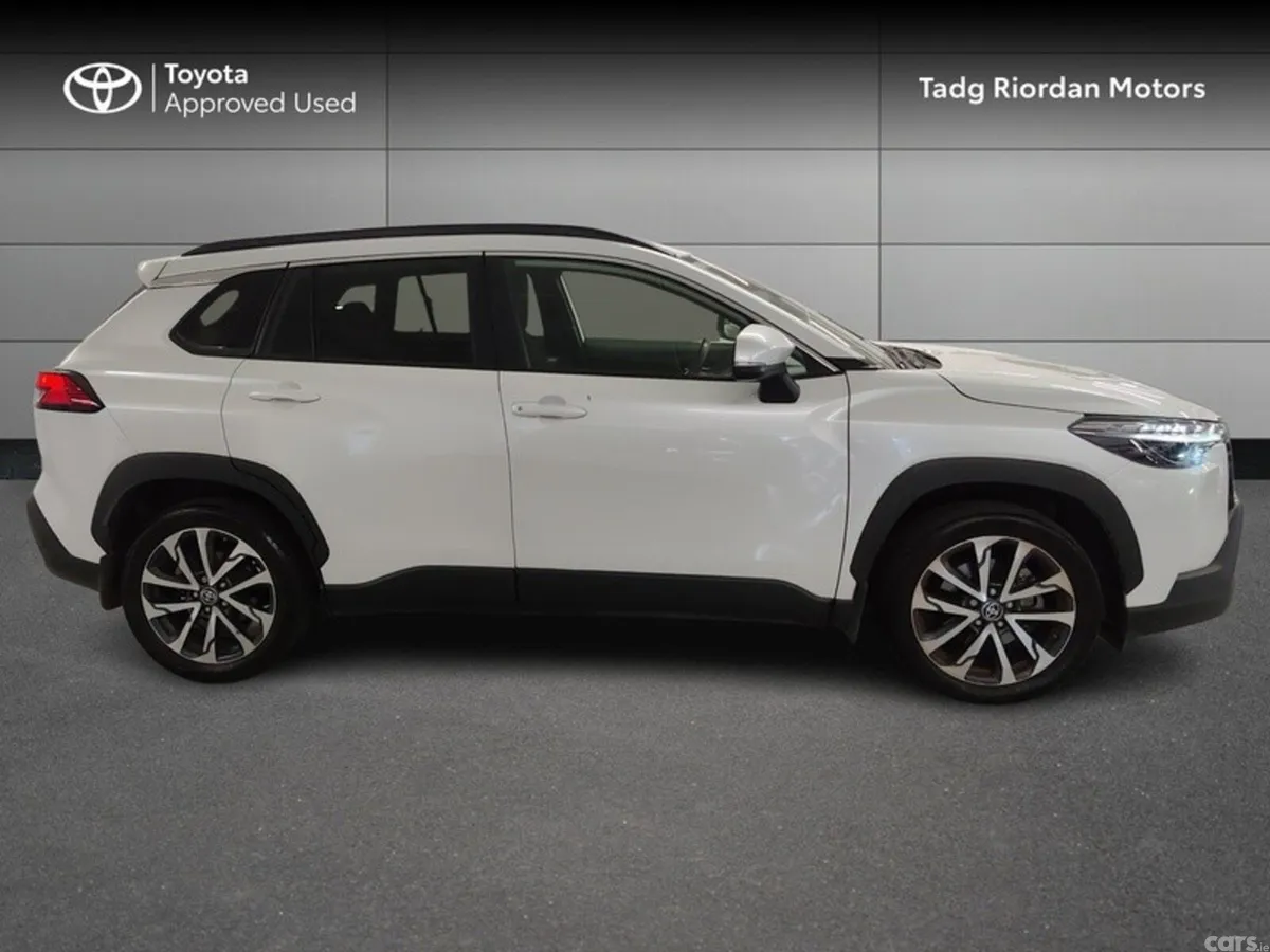 Toyota Corolla Cross SUV, Petrol Hybrid, 2023, White
