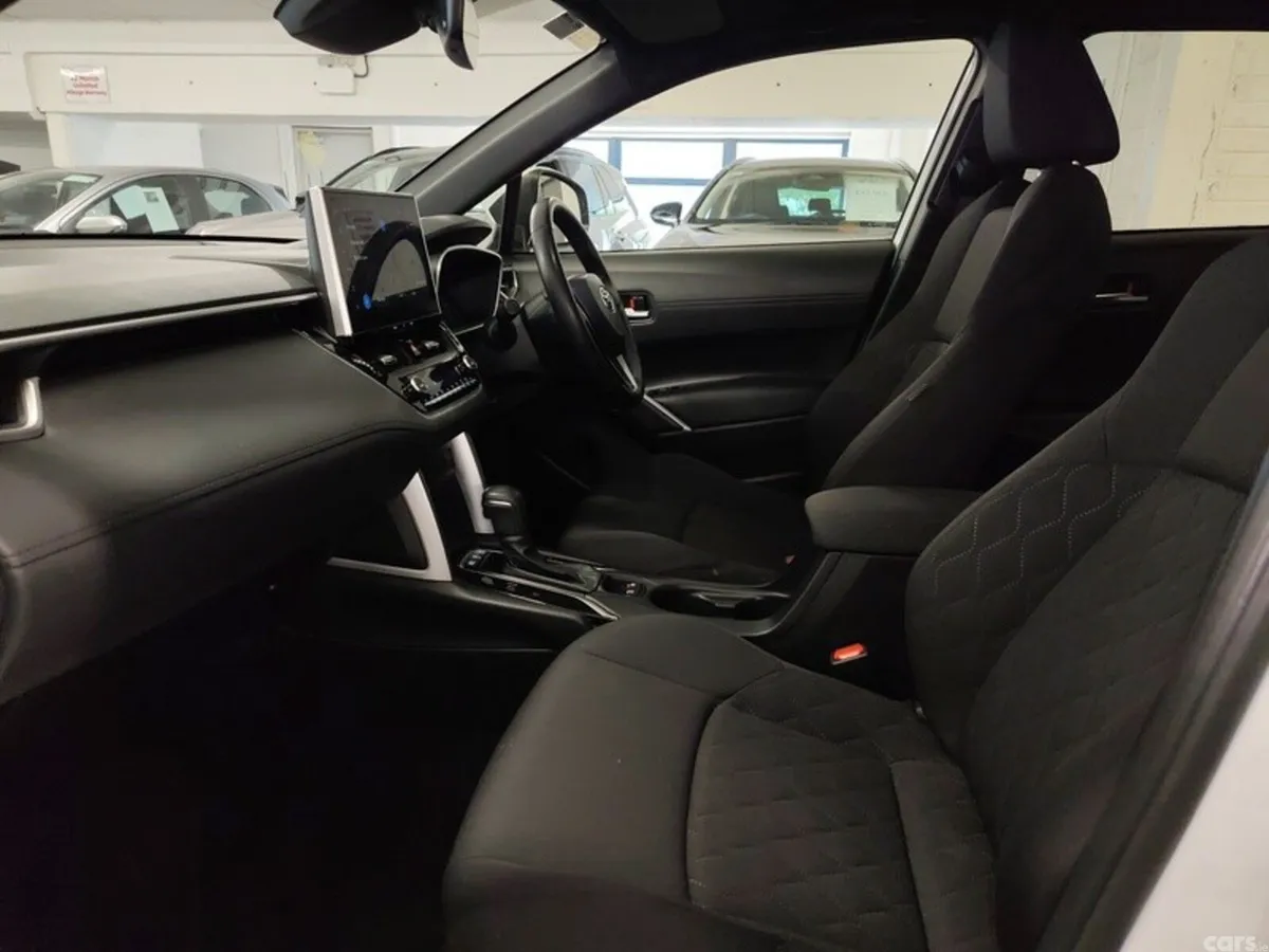 Toyota Corolla Cross SUV, Petrol Hybrid, 2023, White