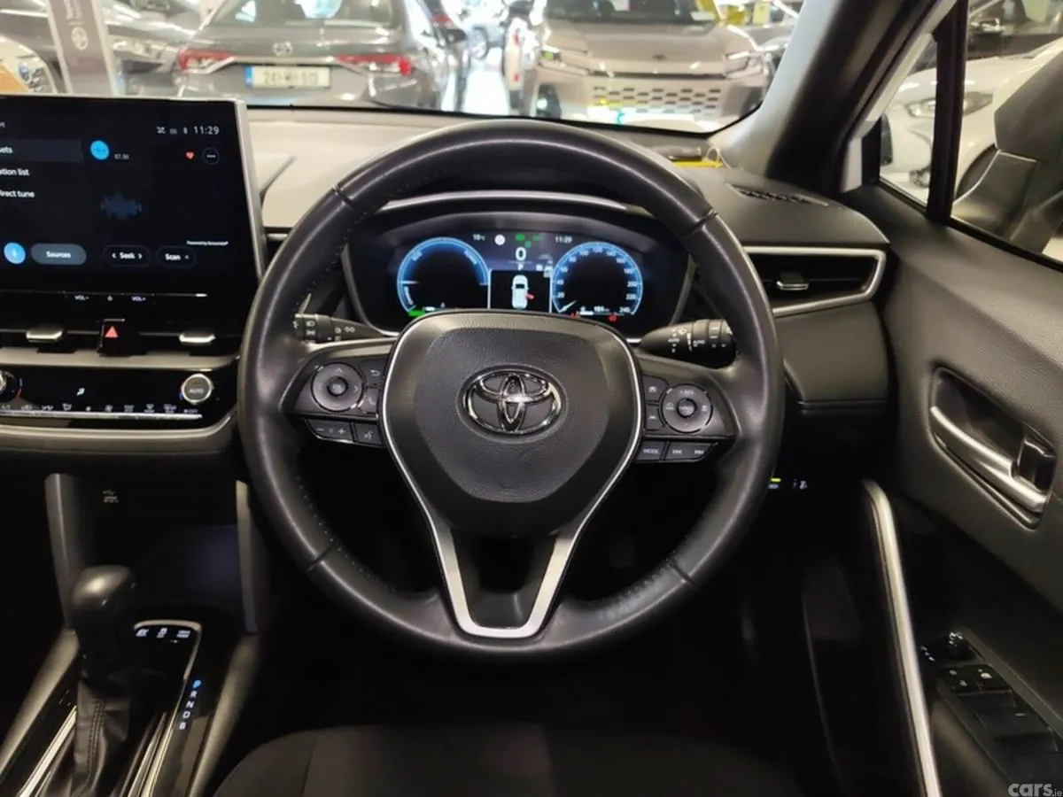 Toyota Corolla Cross SUV, Petrol Hybrid, 2023, White