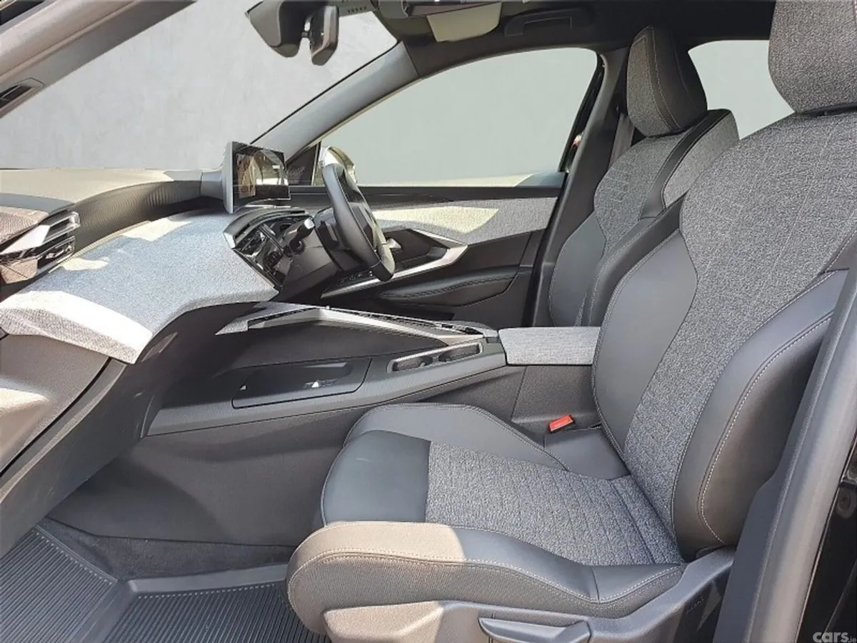 Peugeot 3008 SUV, Electric, 2026, Black