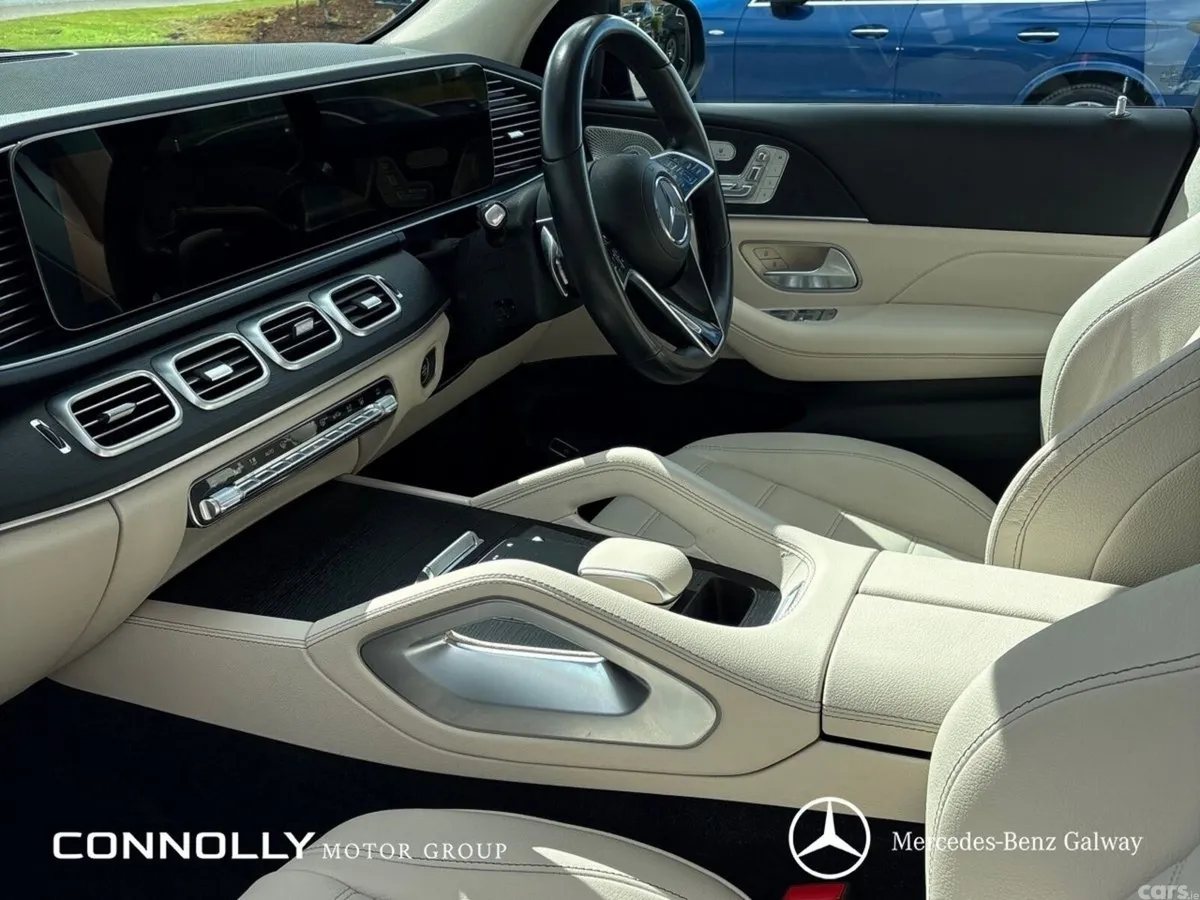 Mercedes-Benz GLE SUV, Diesel Plug-in Hybrid, 2027, Black