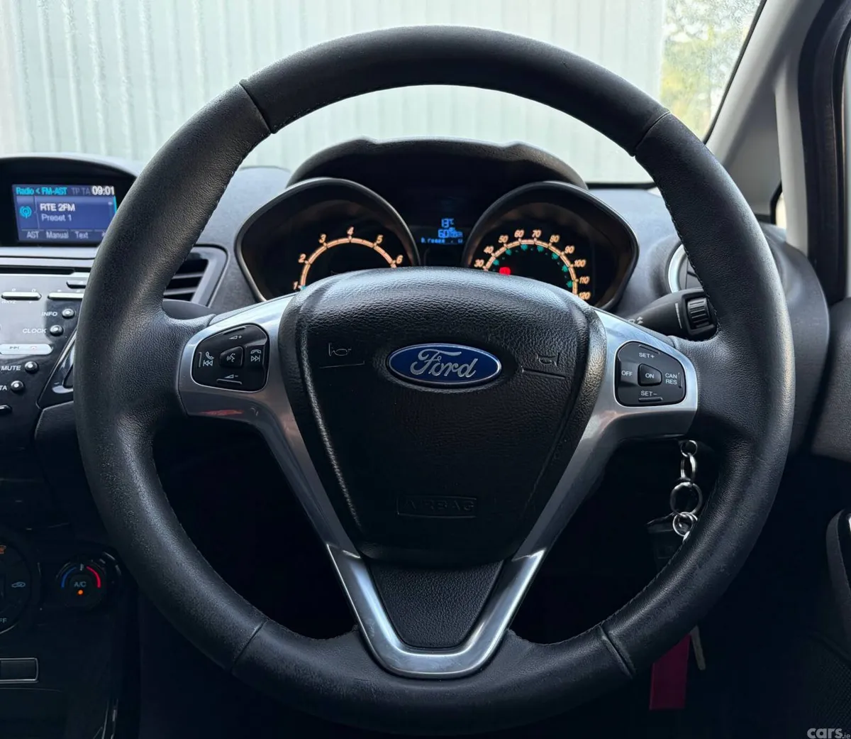 Ford Fiesta Hatchback, Petrol, 2014, White