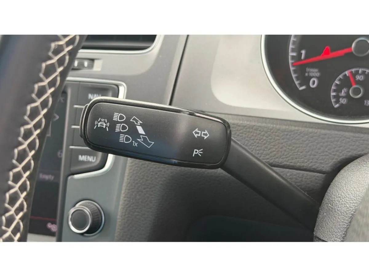 Volkswagen Golf Hatchback, Petrol, 2016, White