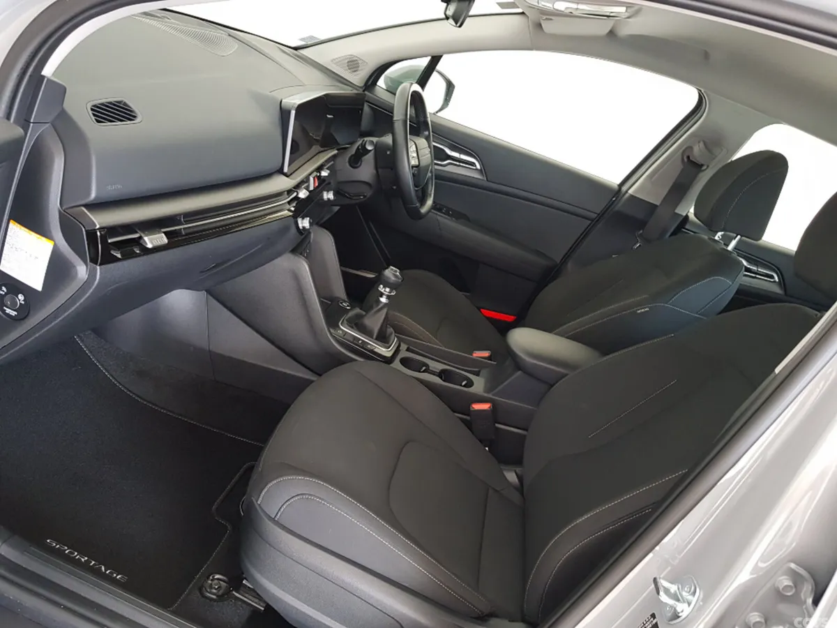 Kia Sportage MPV, Diesel Hybrid, 2025, Grey