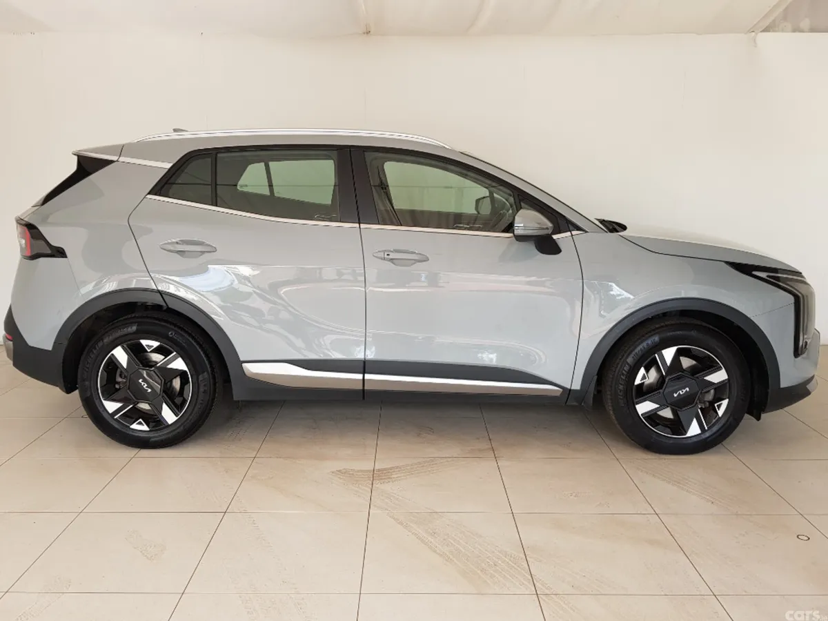 Kia Sportage MPV, Diesel Hybrid, 2025, Grey