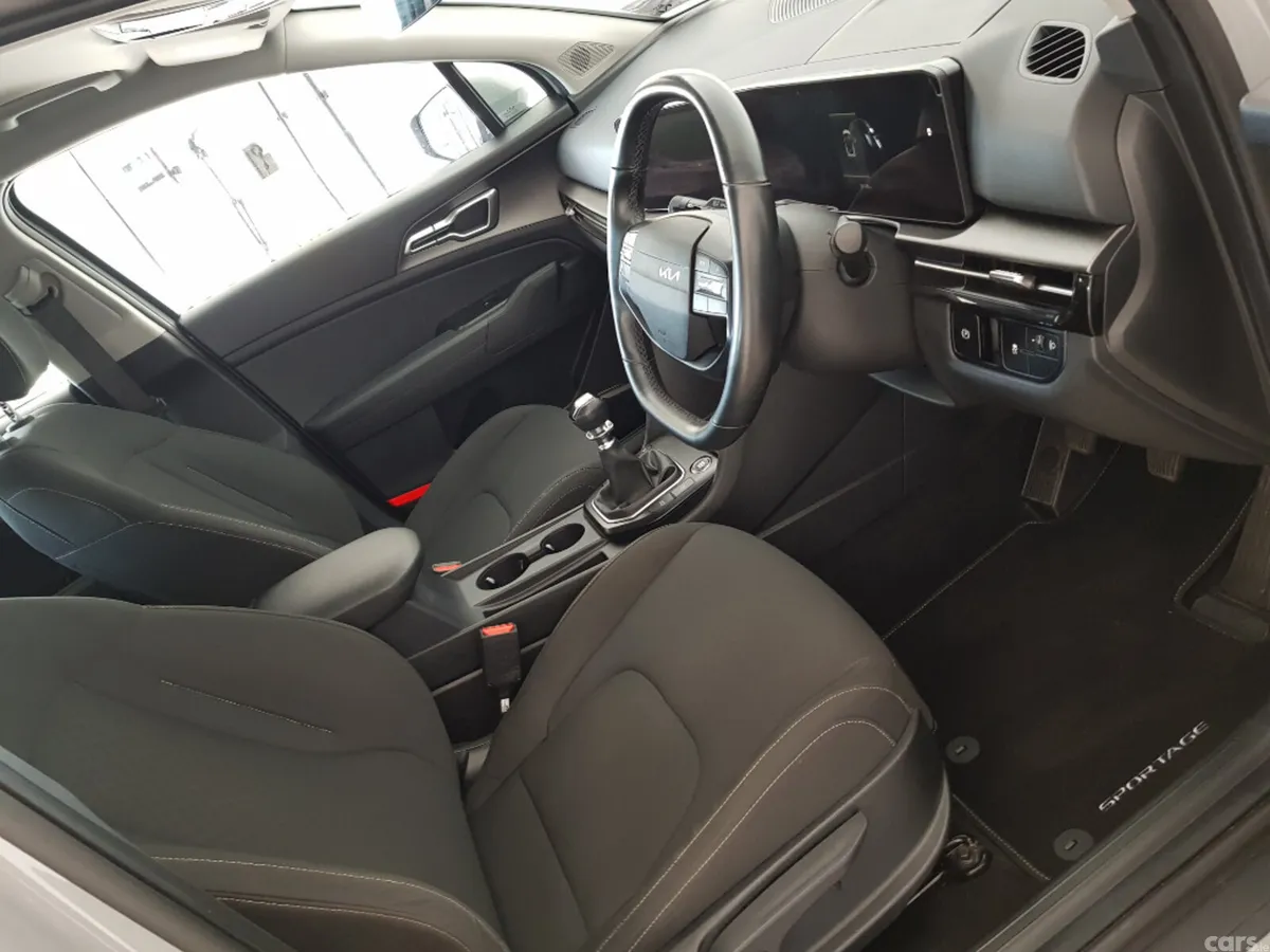 Kia Sportage MPV, Diesel Hybrid, 2025, Grey