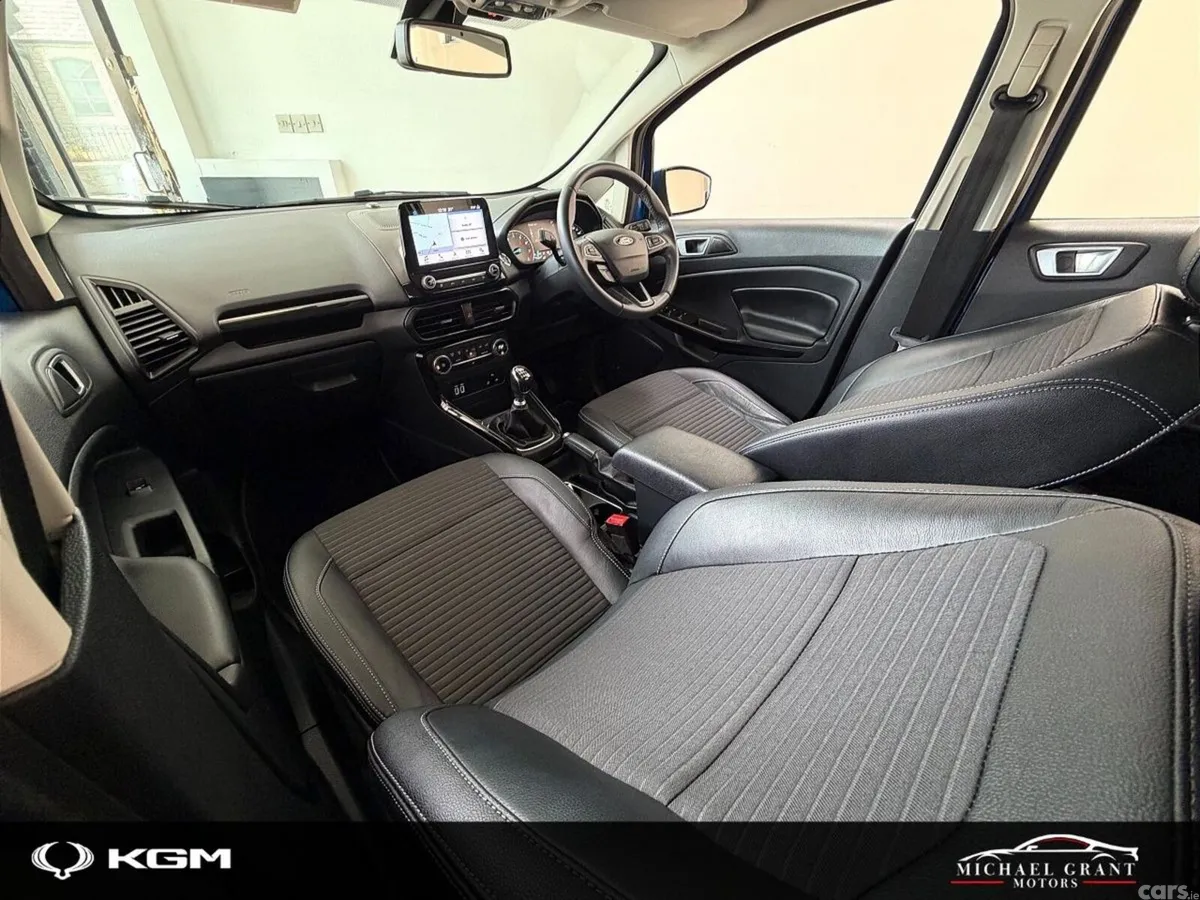 Ford EcoSport SUV, Petrol, 2020, Blue