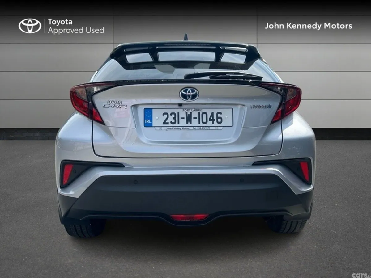 Toyota C-HR SUV, Petrol Hybrid, 2023, Silver