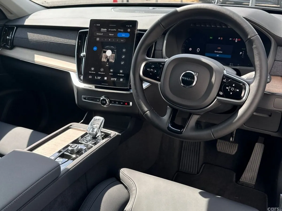 Volvo XC90 SUV, Petrol Plug-in Hybrid, 2026, Silver